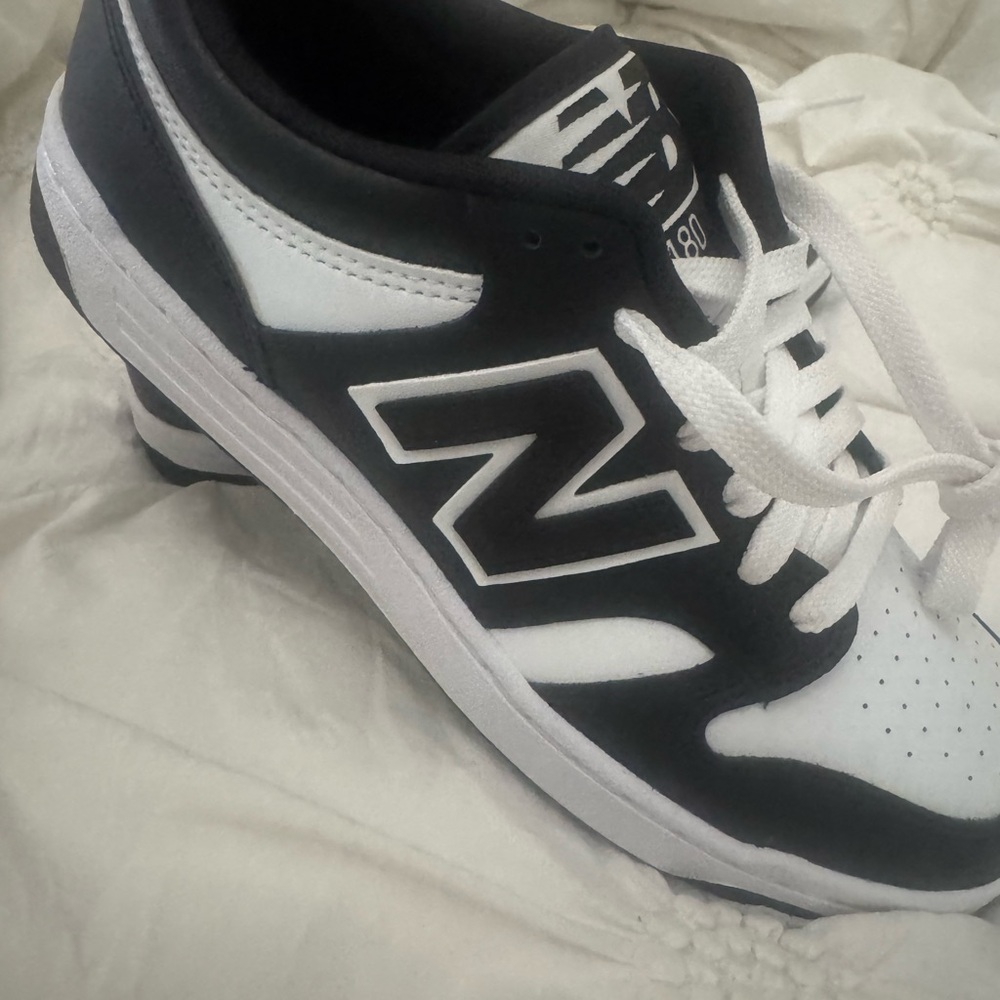New Balance Boys Classic Black and White Sneakers